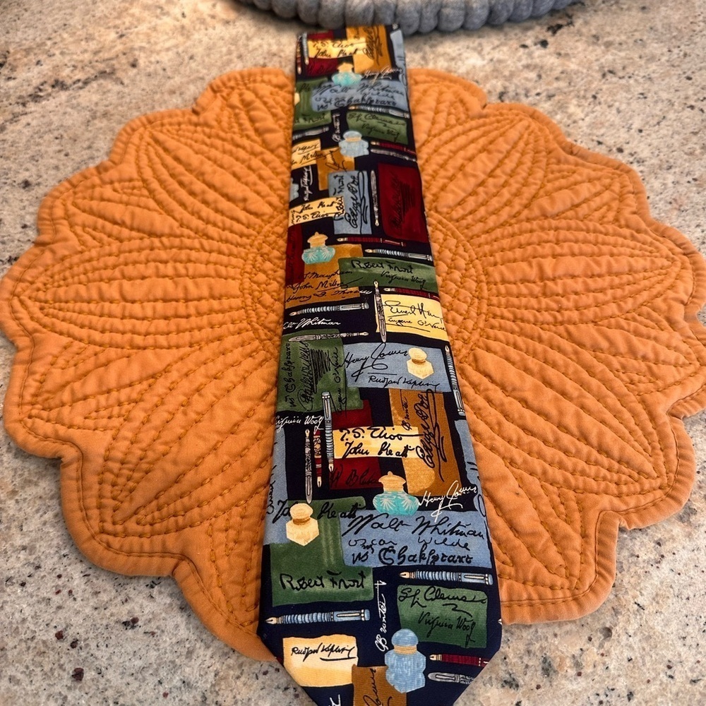 Alynn Neckwear Author Books Graphic Necktie * Writer Teacher Fun Novelty Tie